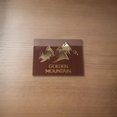 Golden Mountain A75 Nlux Milmari Apartment *